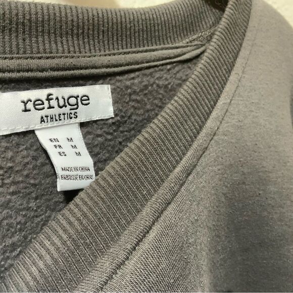 Refuge athletics  Boston Crewneck Sweatshirt sz medium - Picture 4 of 8